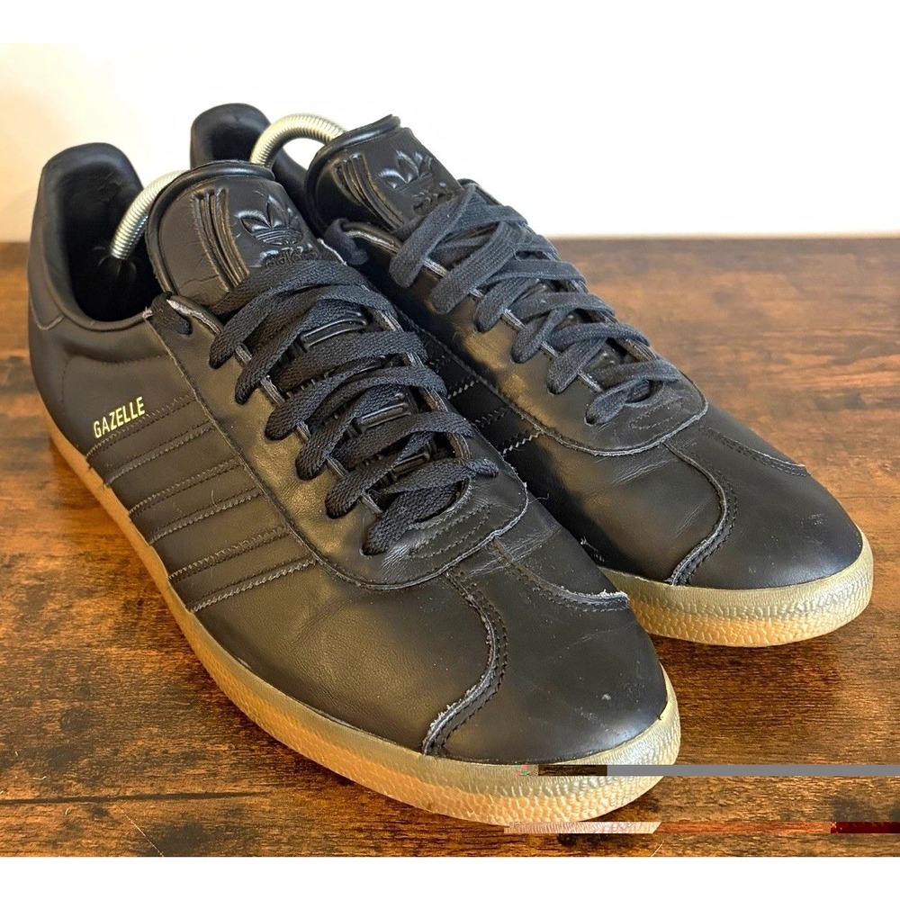 adidas Gazelle Mens Leather Low Top Lace Up Sneaker Black Gum BD7480 Size 11